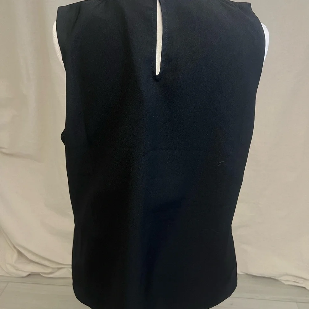 J. Crew Black Sleeveless Ruffle-Neck Shell Blouse Sz S Preppy Classic Office - Picture 4 of 7